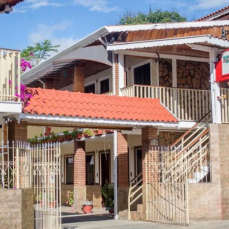 Pousada Beira Rio Санту-Антоніу-ду-Піннял Екстер'єр фото